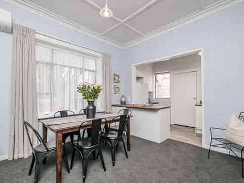 240 Bay View Road, South Dunedin