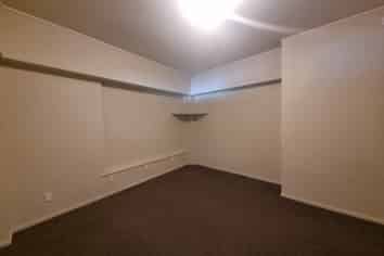 Kaiwharawhara Office and Storage 