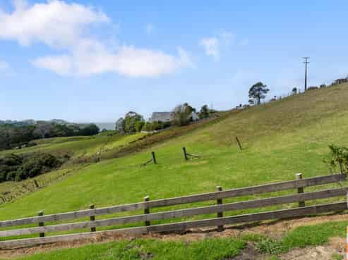 149 Hillcrest Road, Hatfields Beach