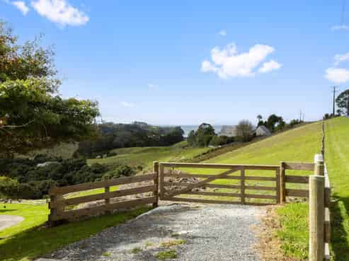 149 Hillcrest Road, Hatfields Beach