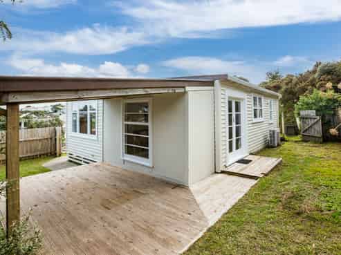 12 Owhiti Street, Titahi Bay