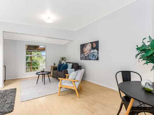 12 Owhiti Street, Titahi Bay