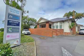 GF 40sqm Medical tenancy with car parks