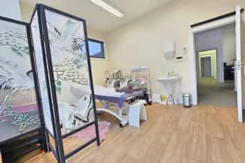 GF 40sqm Medical tenancy with car parks