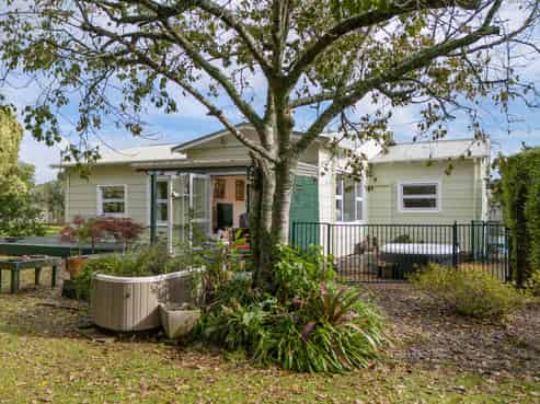 100E Park Road, Katikati