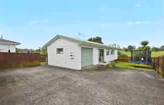 7A Ngatira Place, Clendon Park