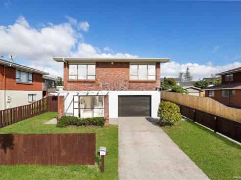 12 Galloway Crescent, Farm Cove