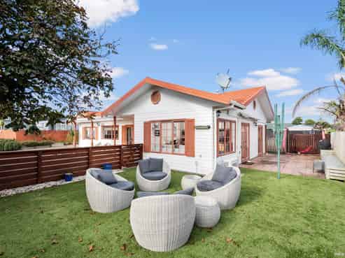 75A Matipo Road, Te Atatu Peninsula