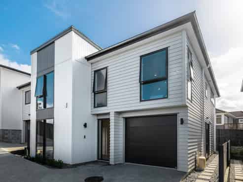 16 Silverton Avenue, Waiotaiki Bay