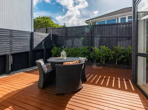 16 Silverton Avenue, Waiotaiki Bay