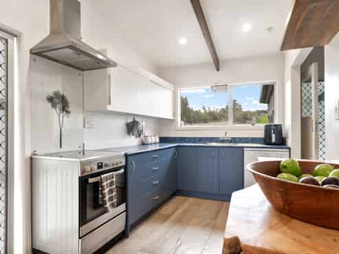 1213 Pakiri Block Road, Tomarata