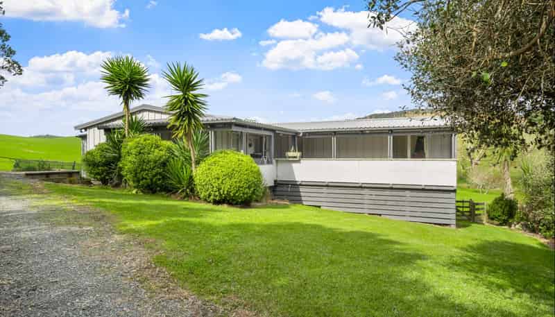 1213 Pakiri Block Road, Tomarata