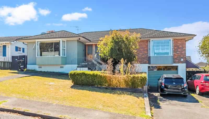 8 Camellia Place, Mount Roskill