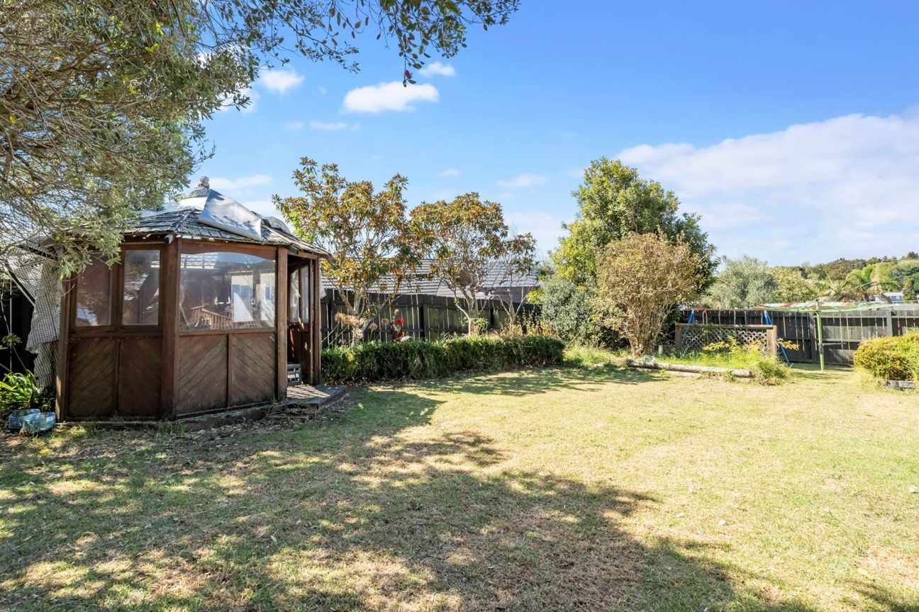 Large Family Home On a 680m² site - Options Galore - Ansicht 3