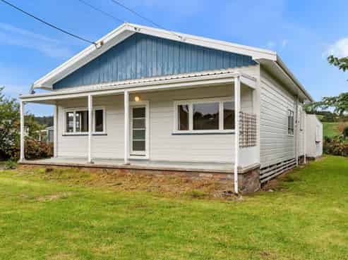 54 Valley Road, Hikurangi