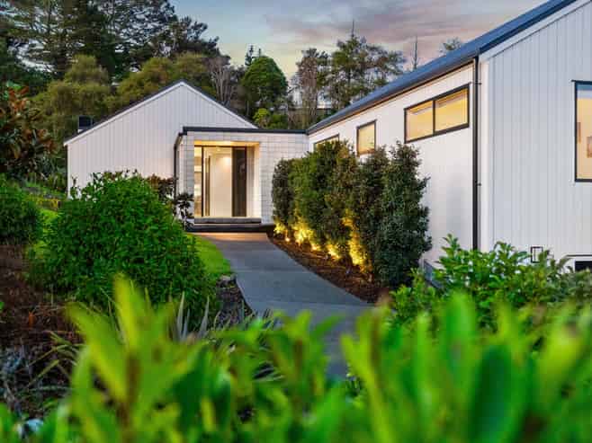 8 Collings Drive, Coatesville
