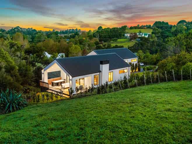 8 Collings Drive, Coatesville