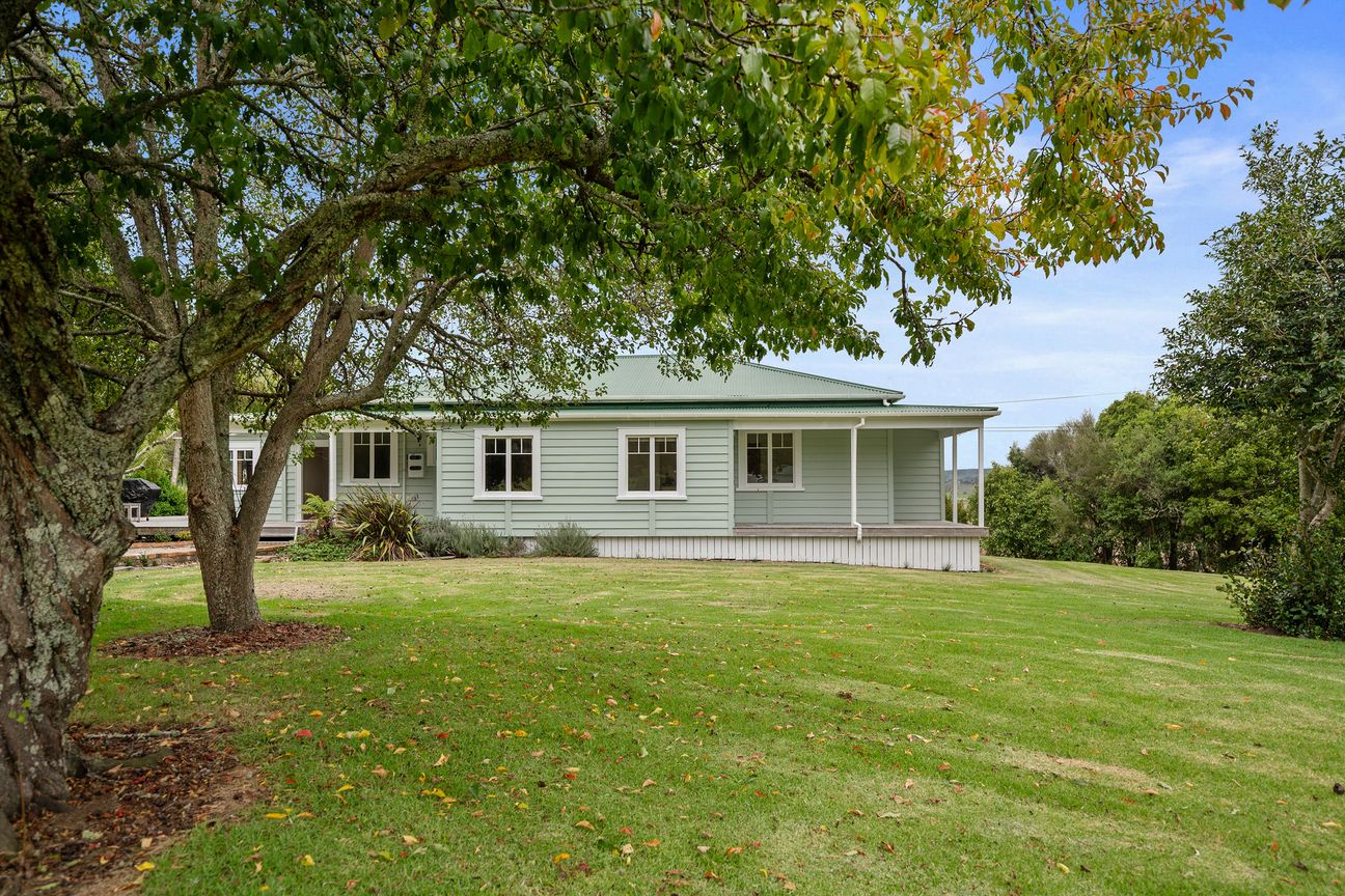 House in Rodney, Helensville - View 2