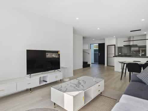 41 Bird Street, Saint Kilda