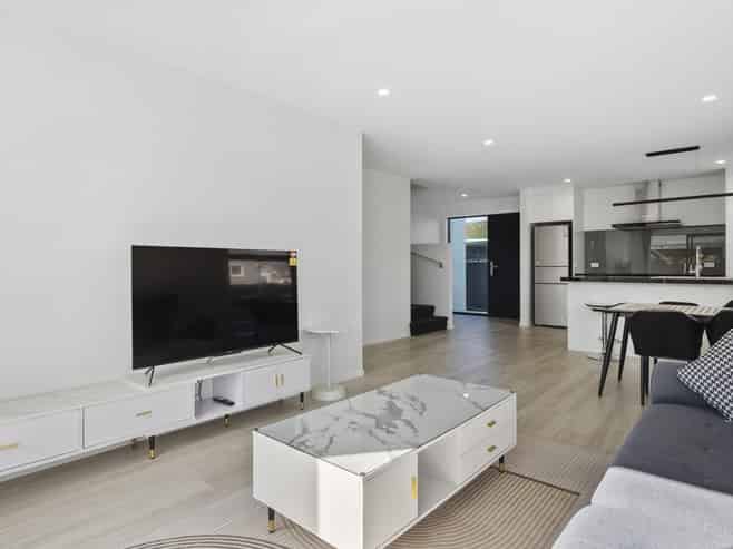 41 Bird Street, Saint Kilda