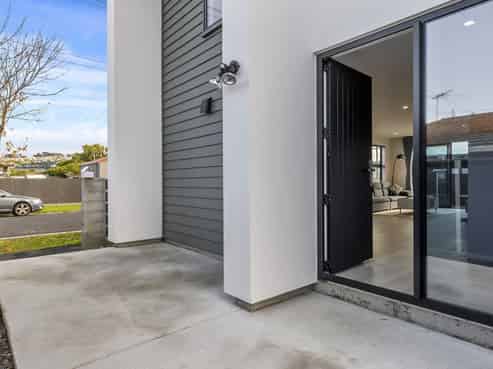 41 Bird Street, Saint Kilda