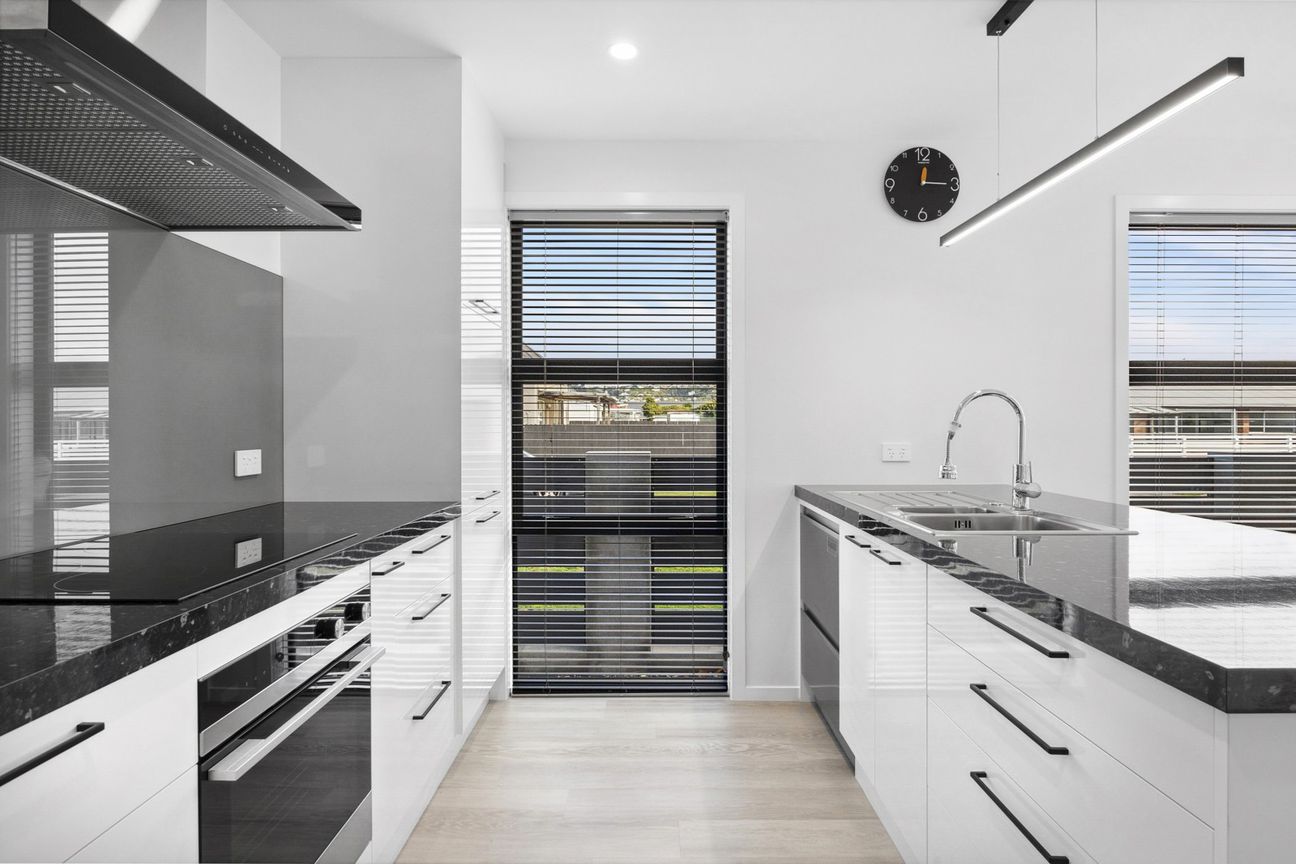 Crafted for quality living close to the beach - Więcej