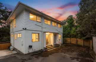 6 Cyril Way, Paparangi