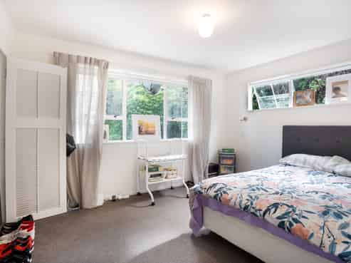 6 Cyril Way, Paparangi