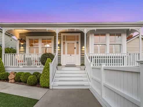 9 Shoal Bay Road, Devonport