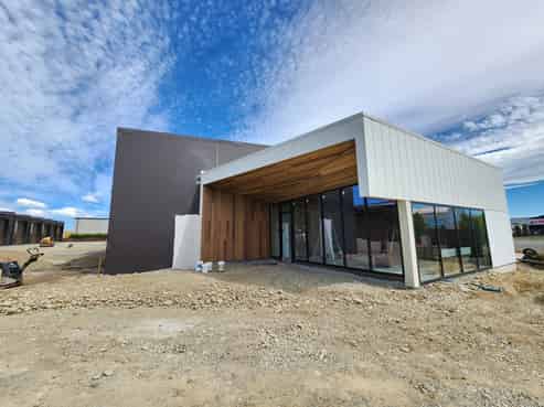 Brand new 260sq m industrial unit - due Q4 2025