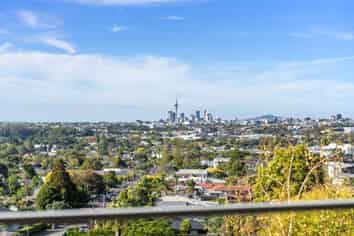 13 Sadgrove Terrace, Mount Albert