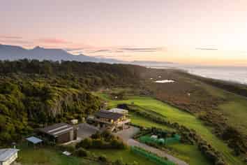 4/11294 State Highway, Haast