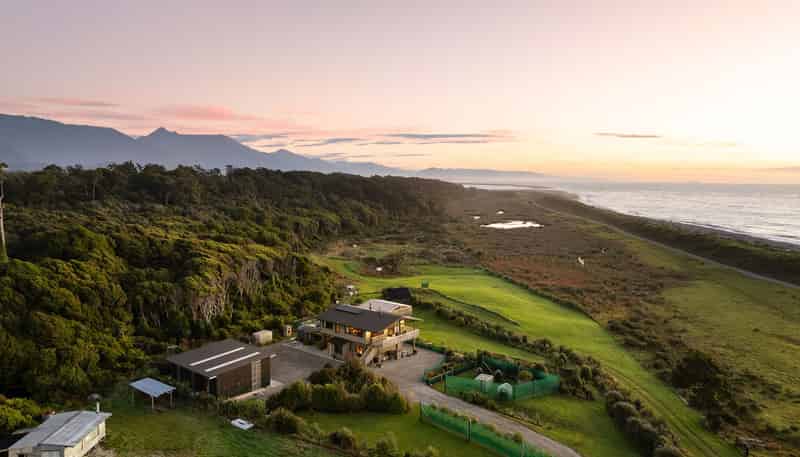 4/11294 State Highway, Haast