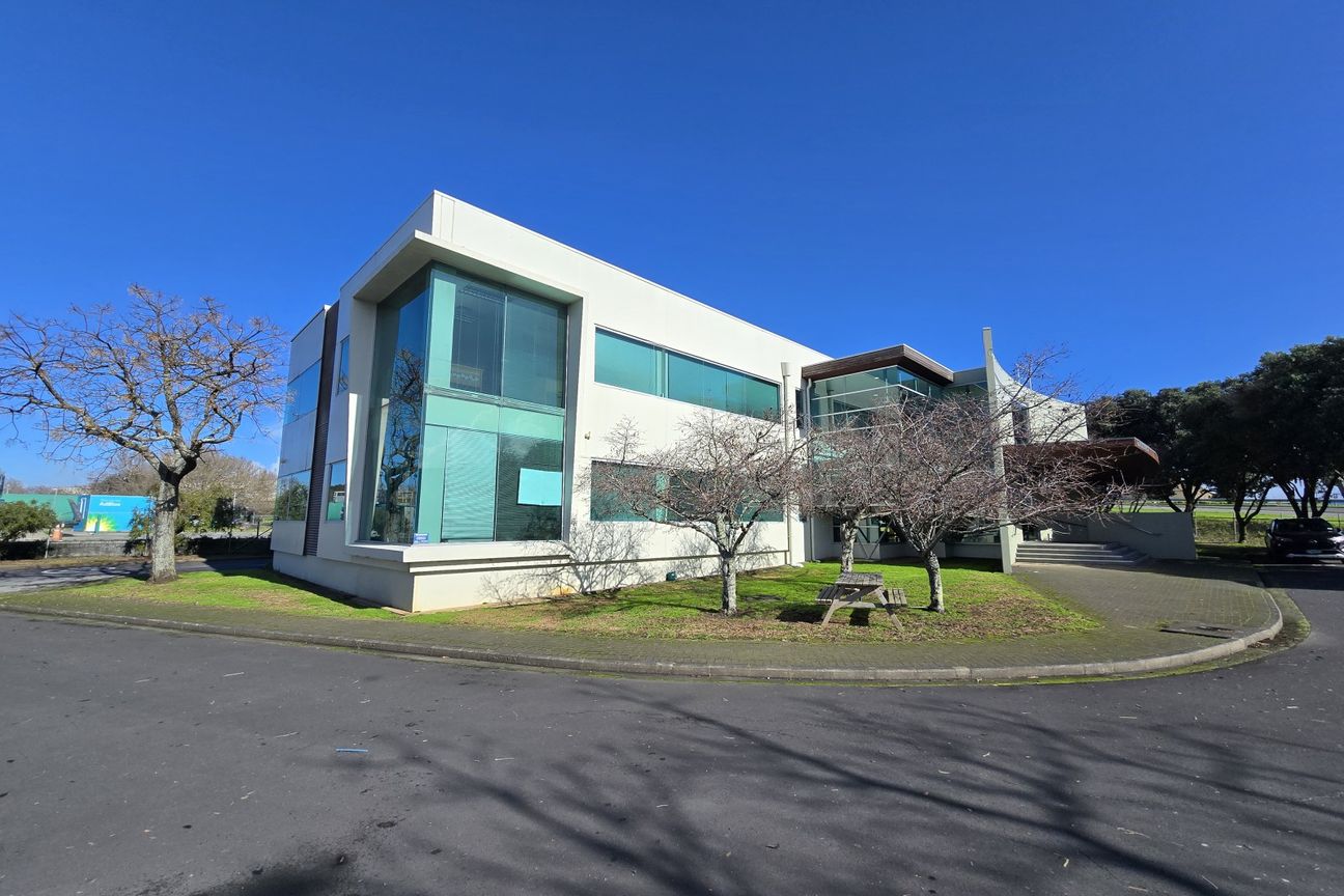 Tidy and efficient office in Wiri - Vista 5