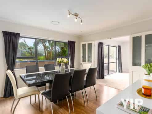 10 Longmont Terrace, Churton Park