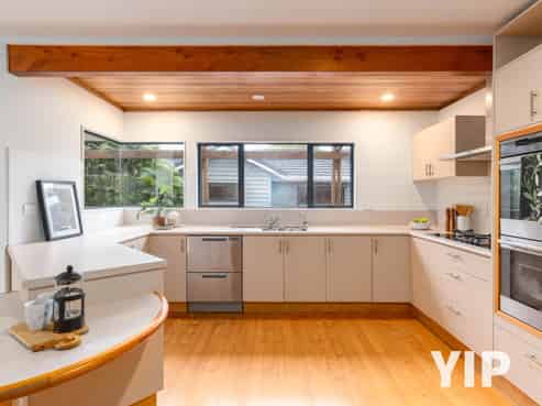 10 Longmont Terrace, Churton Park