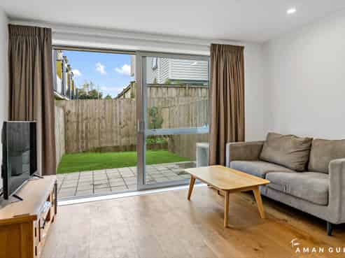 15 Helen Jenepher Lane, Mount Wellington