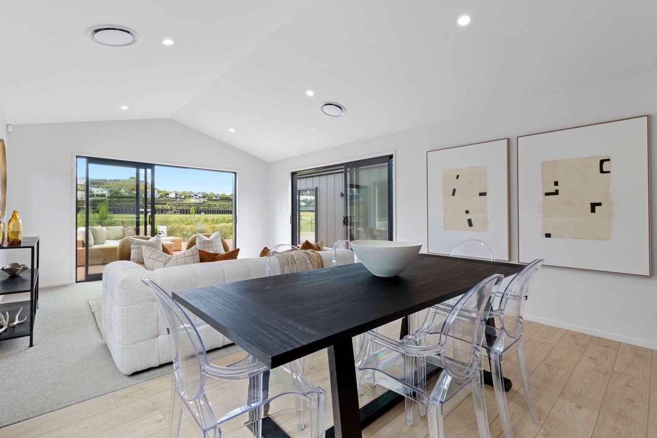 Stylish Modern Living Meets Rural Charm - Więcej