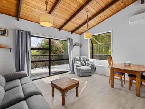 5/1 Ash Grove Circle, Haruru