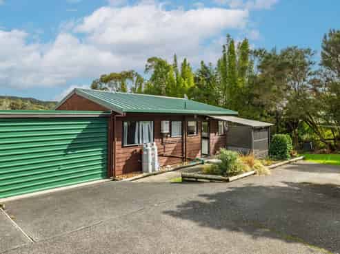 5/1 Ash Grove Circle, Haruru