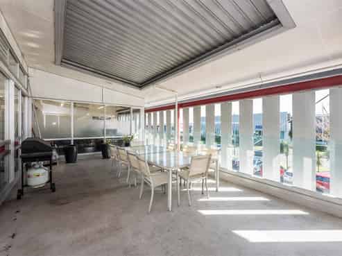 CBRE | Corner Site Office in Airport Precinct