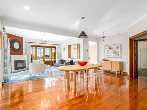 335 Muritai Road, Eastbourne