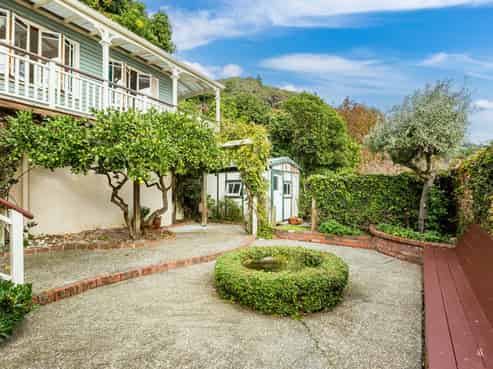 335 Muritai Road, Eastbourne