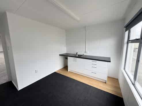 Small Industrial - Just Renovated - Very Tidy