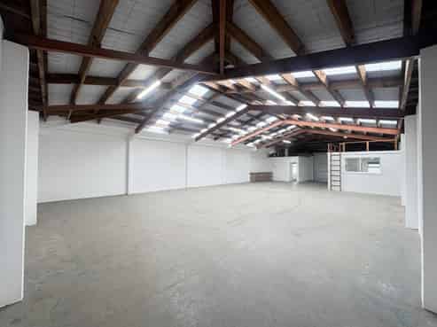 Small Industrial - Just Renovated - Very Tidy