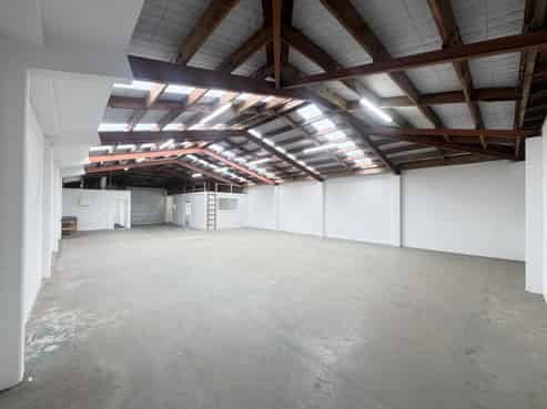 Small Industrial - Just Renovated - Very Tidy