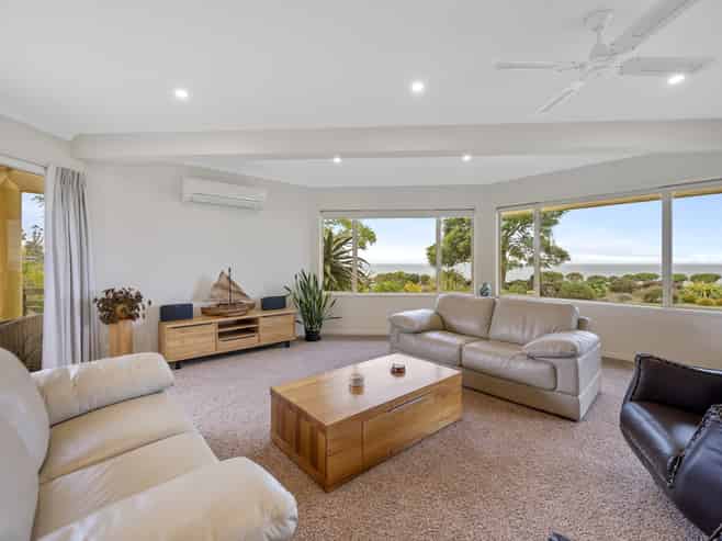11 Kaimata Road, Bay View