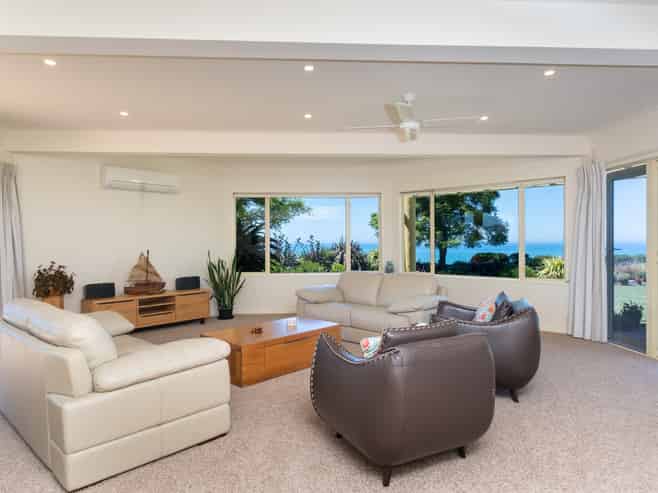 11 Kaimata Road, Pacific Heights, Bay View