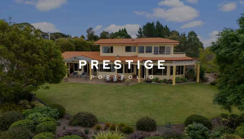 11 Kaimata Road, Bay View