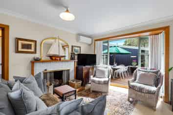 16A Laurence Street, Manly